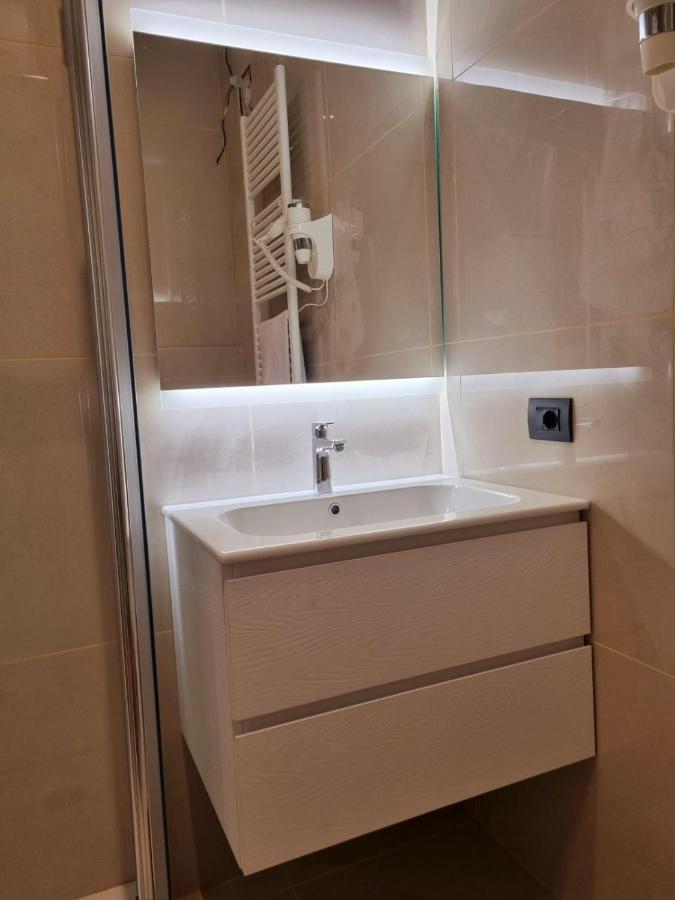 Bmp Apartment Edelweiss 파쏘델토날레 외부 사진